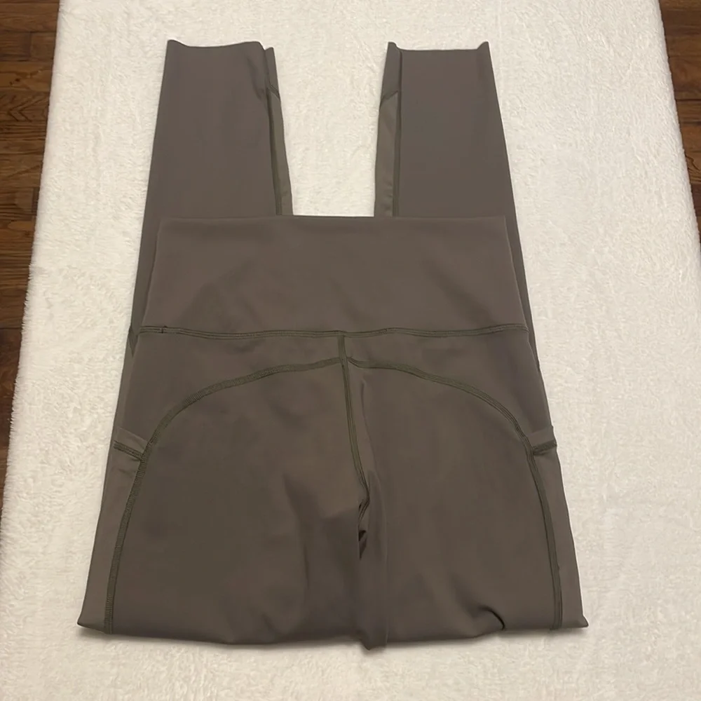 EUC Aerie Offline 7/8 leggings, size large long - Picture 3 of 7